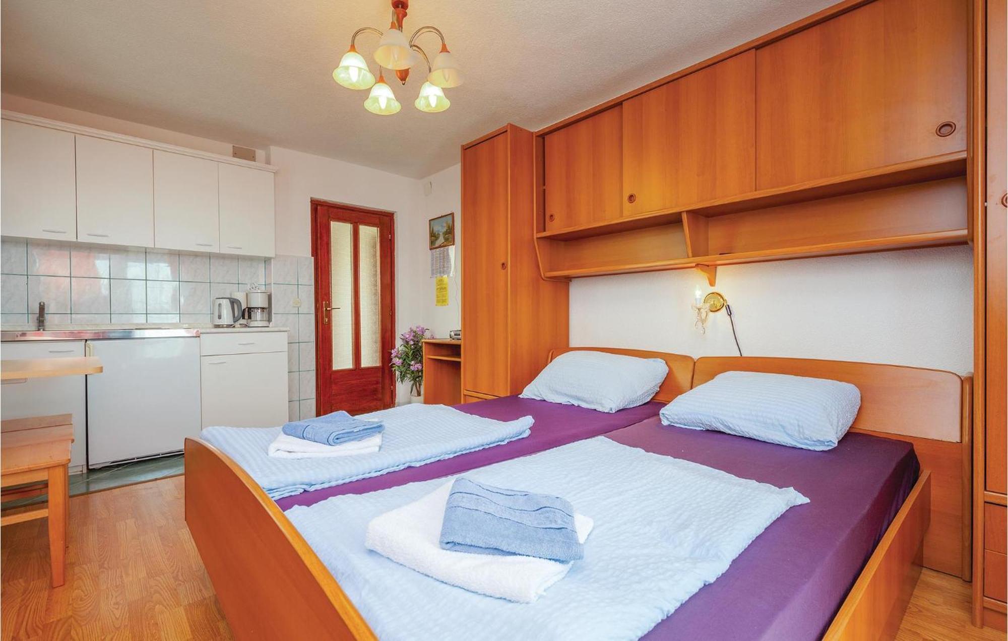 1 Bedroom Cozy Apartment In Crikvenica Zewnętrze zdjęcie