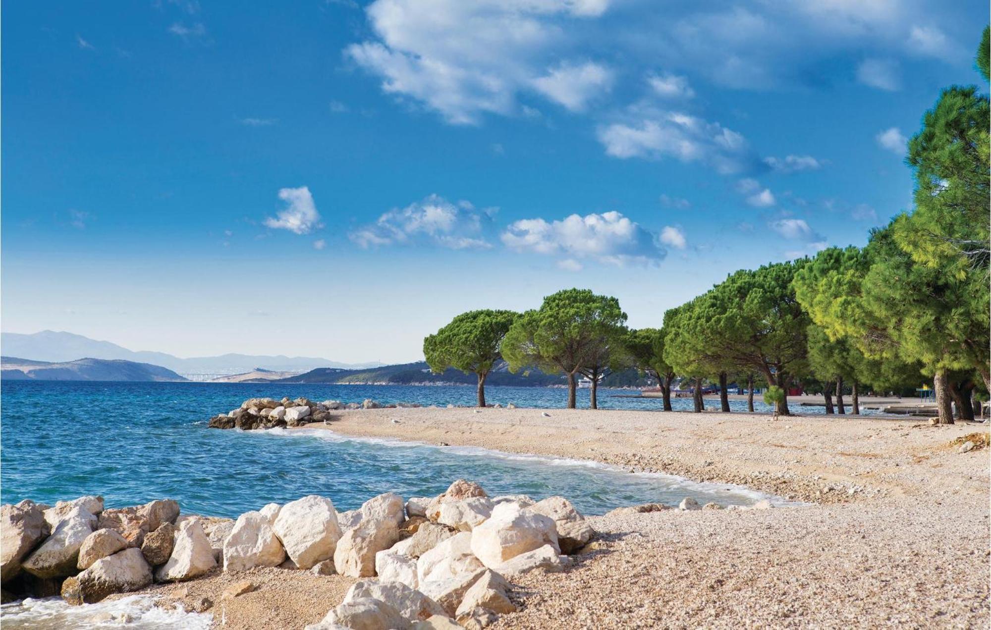 1 Bedroom Cozy Apartment In Crikvenica Zewnętrze zdjęcie