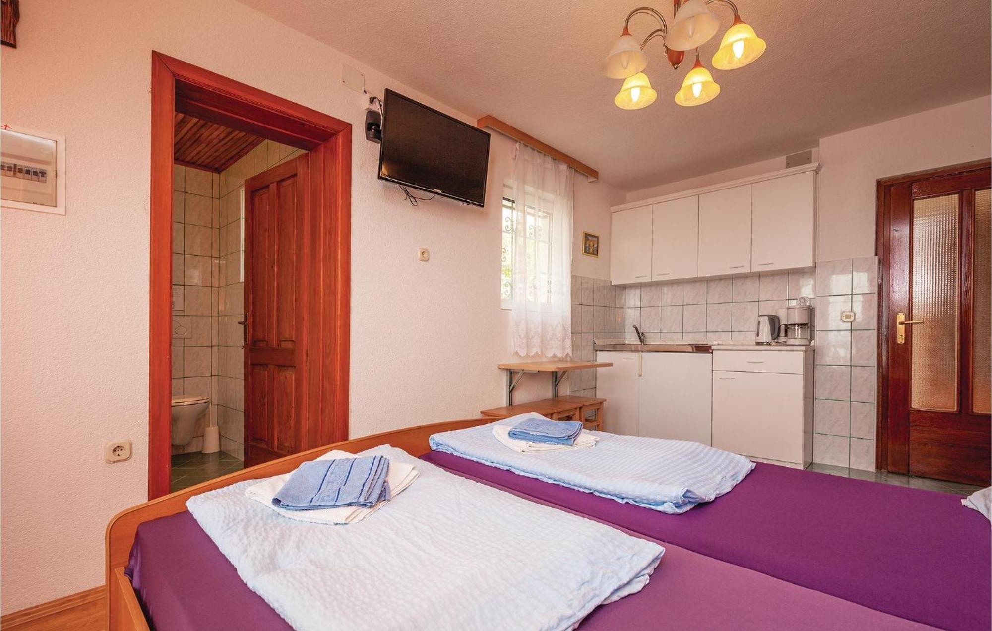 1 Bedroom Cozy Apartment In Crikvenica Zewnętrze zdjęcie