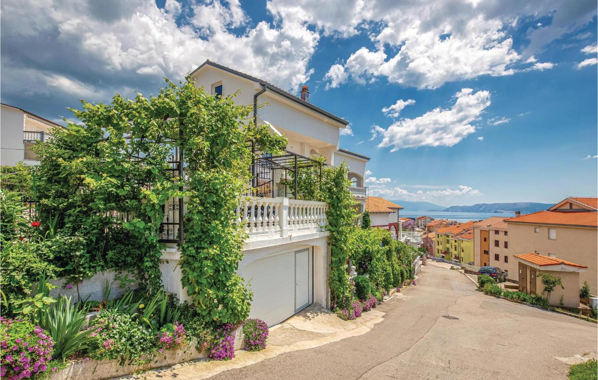 1 Bedroom Cozy Apartment In Crikvenica Zewnętrze zdjęcie
