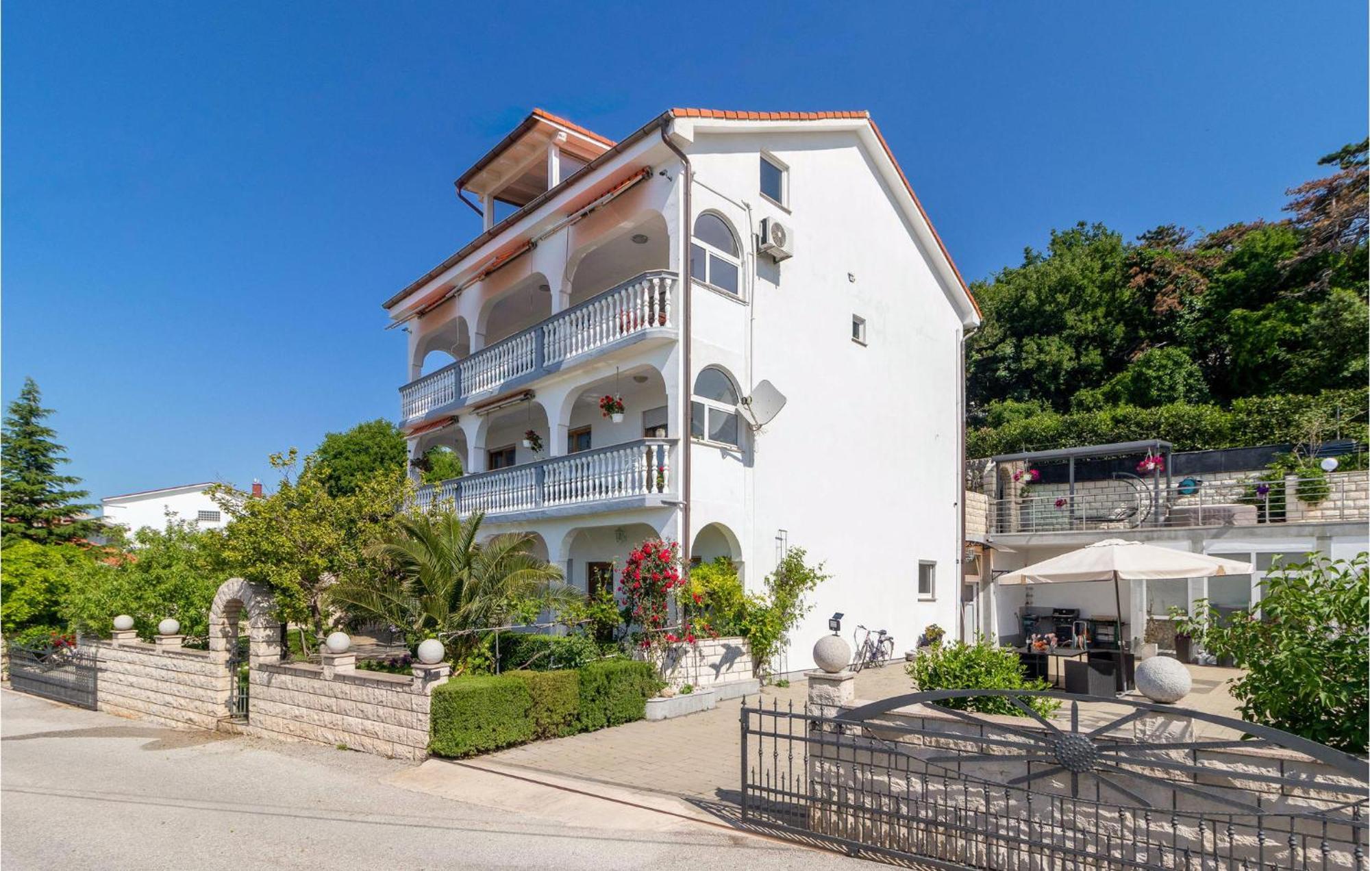 1 Bedroom Cozy Apartment In Crikvenica Zewnętrze zdjęcie
